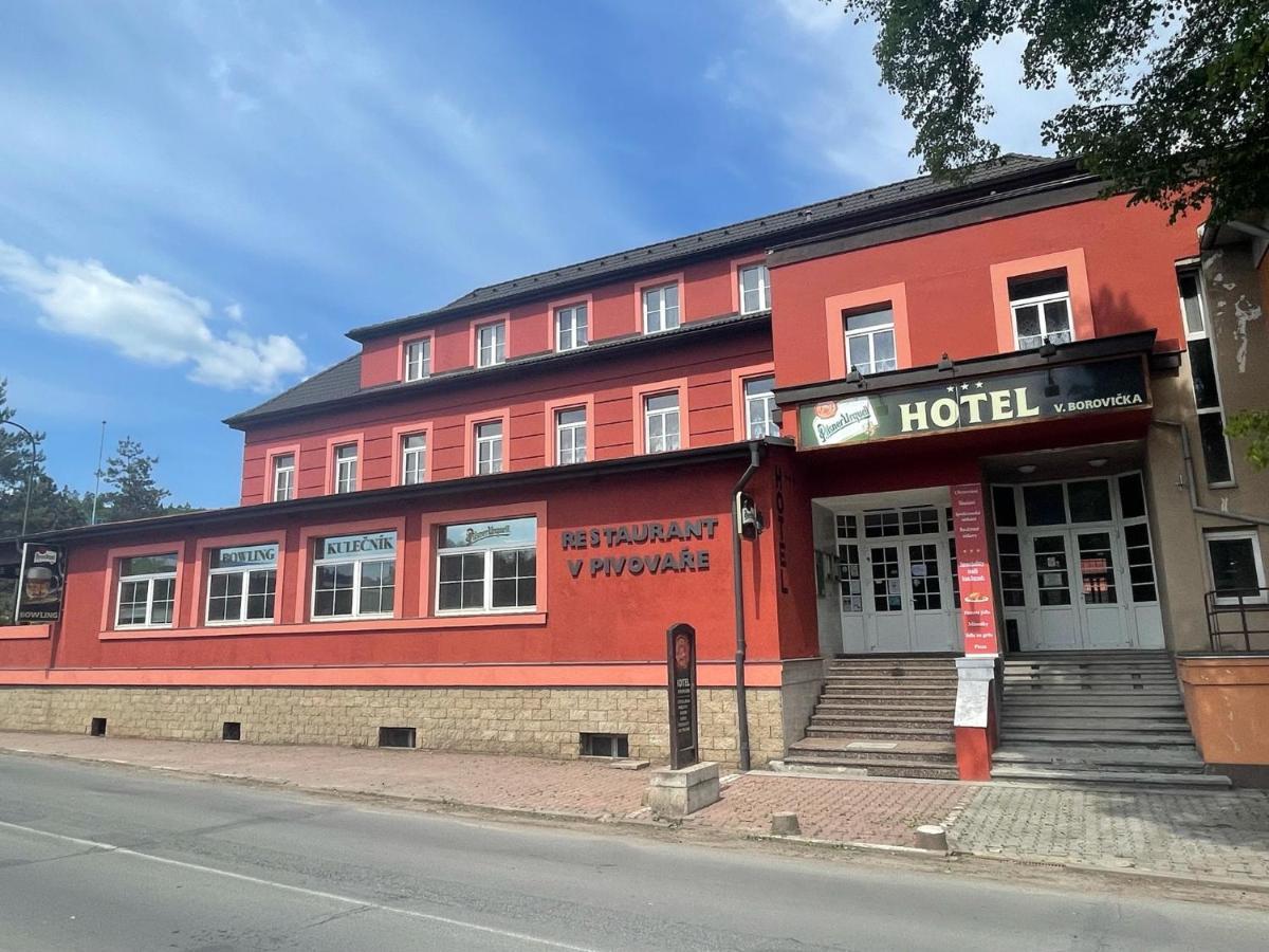 Hotel V Pivovare Davle Экстерьер фото