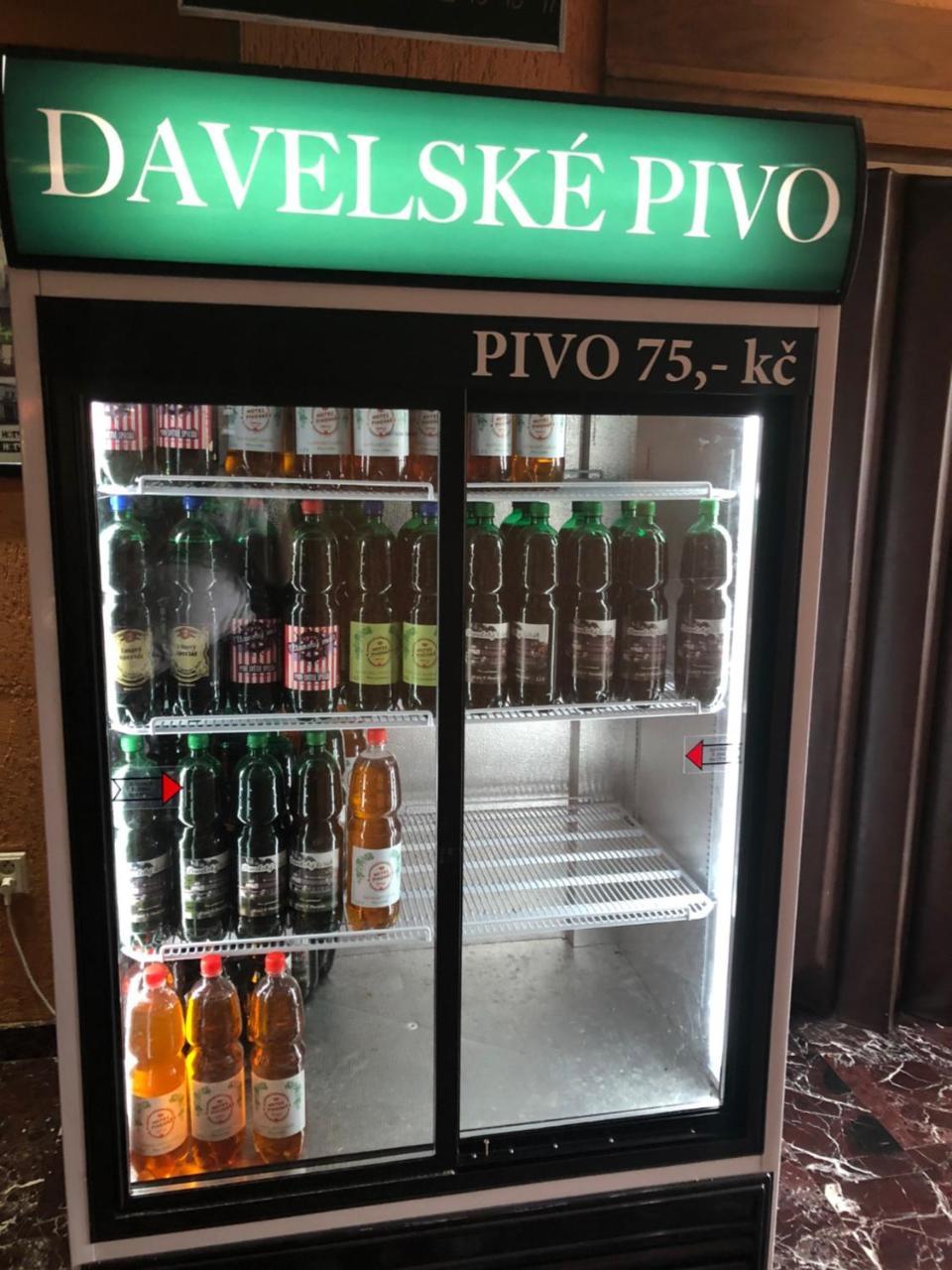Hotel V Pivovare Davle Экстерьер фото